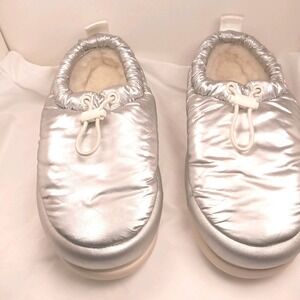 UGG Australia Silver Metallic Boots Women's Pluff Lush Collection Shoes Size 6M
